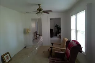 504 Camp St, Alleyton, TX 78935 - Photo 17