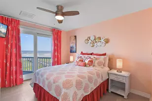 21011 W Sand Hill Dr, Galveston, TX 77554 - Photo 33