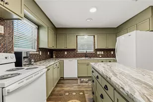 61 Southwood Forest Rd, Huntsville, TX 77340 - Photo 7
