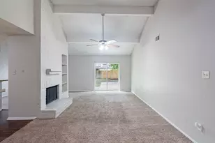 2302 Peaceful Valley Dr, Spring, TX 77373 - Photo 7