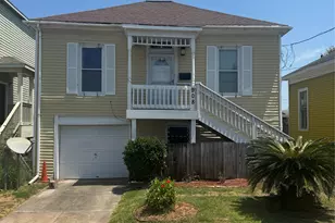 908 34th St, Galveston, TX 77550 - Photo 1