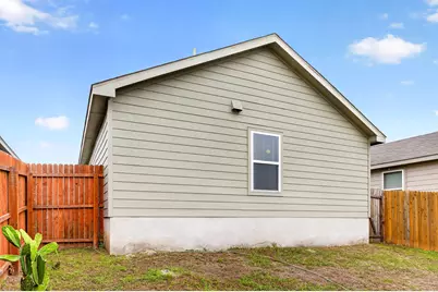 8111 Nube Medina, San Antonio, TX 78252 - Photo 5
