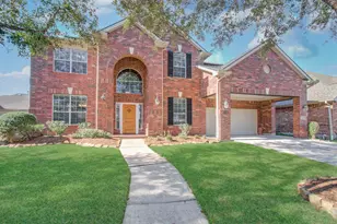 105 Hawke Bay Ln, Friendswood, TX 77546 - Photo 3