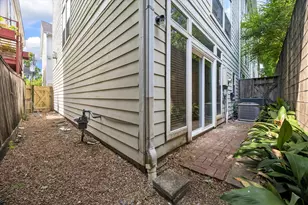 1334 Fairview Ave, Houston, TX 77006 - Photo 29