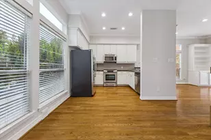 1334 Fairview Ave, Houston, TX 77006 - Photo 9