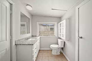 6617 S Lincoln Dr, Hitchcock, TX 77563 - Photo 9