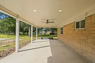 3405 Meadowlark Ln, Alvin, TX 77511 - Photo 29