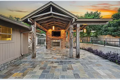 10034 Meadow Lake Lane, Houston, TX 77042 - Photo 33