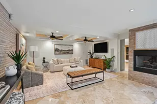 10034 Meadow Lake Ln, Houston, TX 77042 - Photo 9