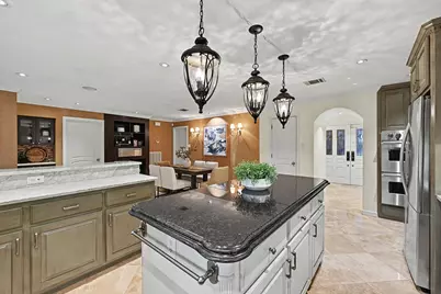 10034 Meadow Lake Lane, Houston, TX 77042 - Photo 15