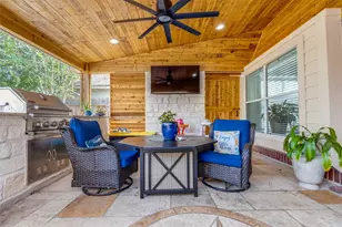 2913 Autumn Creek Dr, Friendswood, TX 77546 - Photo 1