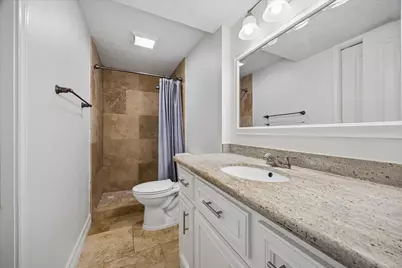 5019 Kinglet Street, Houston, TX 77035 - Photo 17