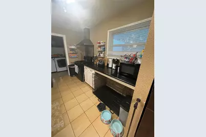 119 Albacore Avenue, Galveston, TX 77550 - Photo 5