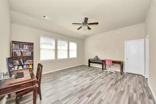 6619 Brady Springs Ln, Sugar Land, TX 77479 - Photo 23