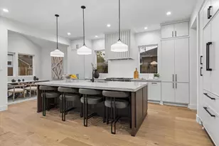 107 E 24th St, Houston, TX 77008 - Photo 11