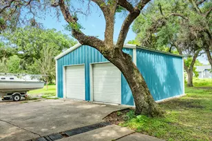 18792 Hwy 35, Sweeny, TX 77480 - Photo 11