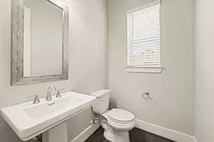 5849 E Post Oak Ln, Houston, TX 77055 - Photo 13