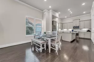 5849 E Post Oak Ln, Houston, TX 77055 - Photo 15