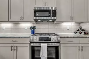 5849 E Post Oak Ln, Houston, TX 77055 - Photo 17