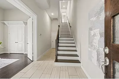 5849 E Post Oak Lane, Houston, TX 77055 - Photo 3