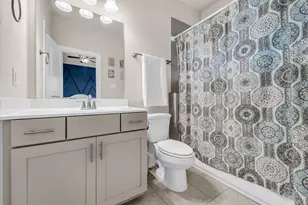 5849 E Post Oak Ln, Houston, TX 77055 - Photo 29