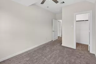 9108 Highland Northern Way, Houston, TX 77088 - Photo 19