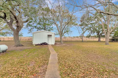 1840 Loop 522, Ganado, TX 77962 - Photo 35