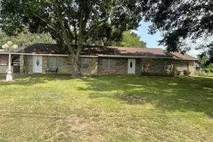 1840 Loop 522, Ganado, TX 77962 - Photo 3