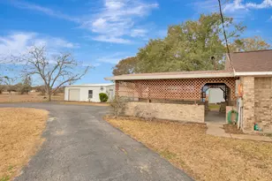 1840 Loop 522, Ganado, TX 77962 - Photo 7
