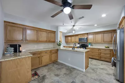 802 Sentinel Oaks, Pinehurst, TX 77362 - Photo 29