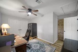 802 Sentinel Oaks, Pinehurst, TX 77362 - Photo 21