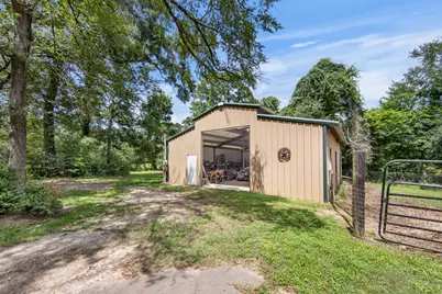 802 Sentinel Oaks, Pinehurst, TX 77362 - Photo 5