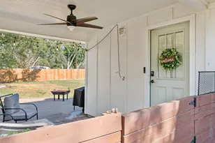 804 Peach St, El Campo, TX 77437 - Photo 33