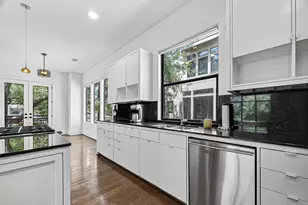 1110 Autrey St, Houston, TX 77006 - Photo 23