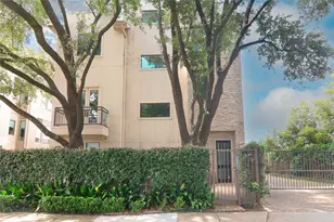 1110 Autrey St, Houston, TX 77006 - Photo 13