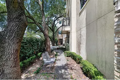 1110 Autrey Street #C, Houston, TX 77006 - Photo 11