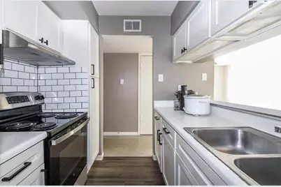 8529 Hearth Drive #25, Houston, TX 77054 - Photo 7