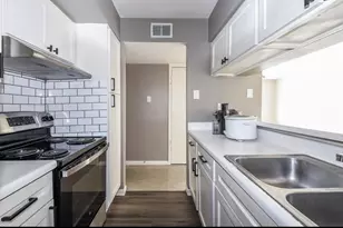 8529 Hearth Dr, Houston, TX 77054 - Photo 7