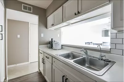 8529 Hearth Drive #25, Houston, TX 77054 - Photo 11