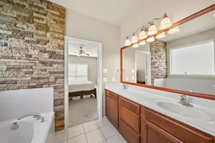 5810 Orchard Trail Dr, Pearland, TX 77581 - Photo 15