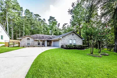 1977 Greentree Drive, Huntsville, TX 77340 - Photo 3