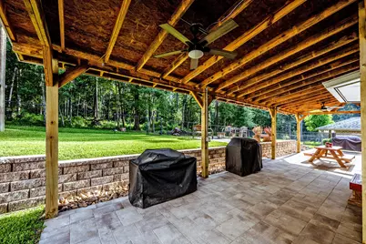 1977 Greentree Drive, Huntsville, TX 77340 - Photo 43