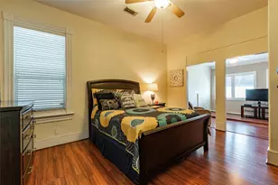 2809 Bernardo De Galvez Ave, Galveston, TX 77550 - Photo 13