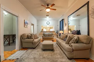 2809 Bernardo De Galvez Ave, Galveston, TX 77550 - Photo 5