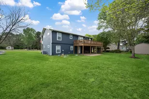 801 Commodore Dr, Livingston, TX 77351 - Photo 3