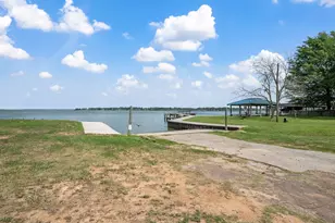801 Commodore Dr, Livingston, TX 77351 - Photo 29