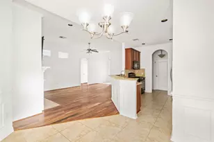 1613 Saulnier St, Houston, TX 77019 - Photo 9