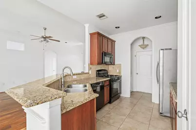 1613 Saulnier Street, Houston, TX 77019 - Photo 11