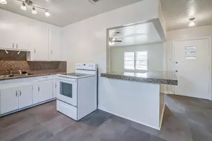 2206 15th Ave N, Texas City, TX 77590 - Photo 5