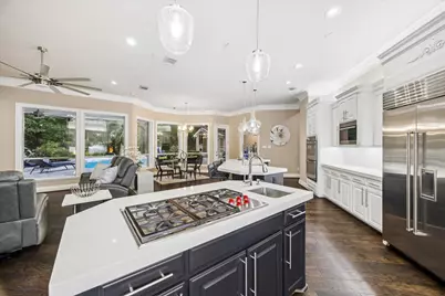 35 N Regent Oak, The Woodlands, TX 77381 - Photo 15